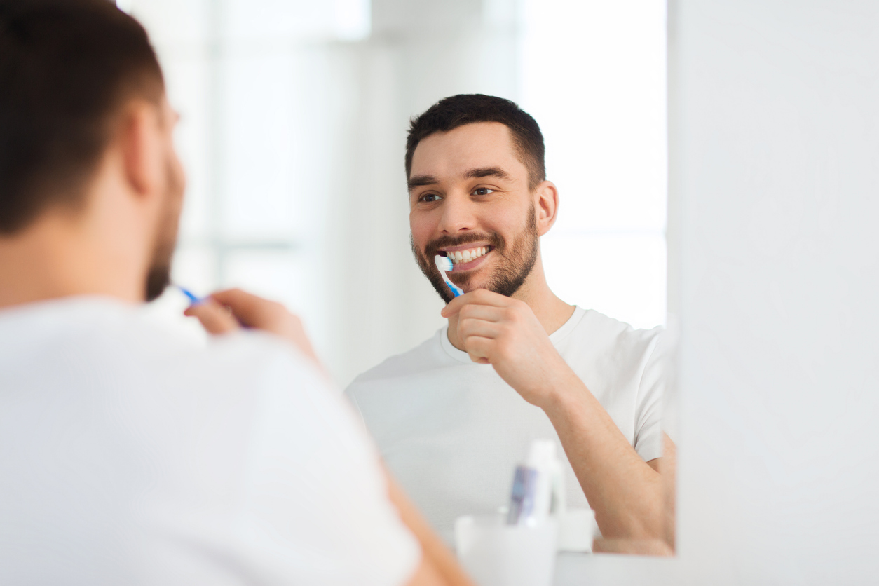beneficios de cepillarse los dientes